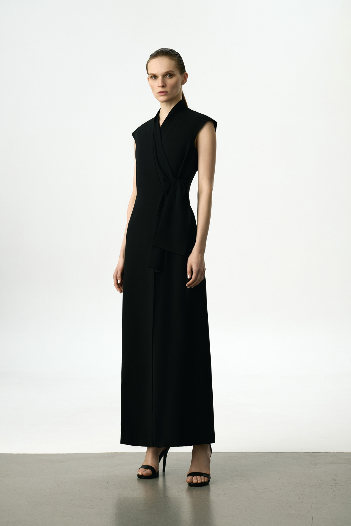 Платье-макси черное VASSA&Co, пол female, цвет black