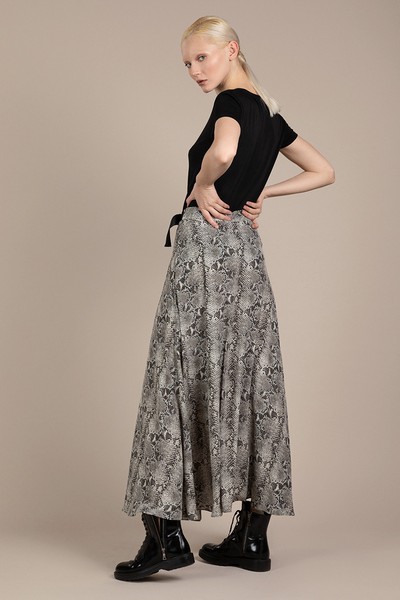 Длинная юбка из вискозы на пуговицах VASSA&Co, пол женский, цвет коричневый, фото №4