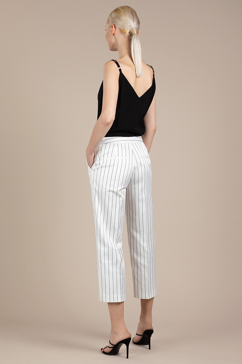 Прямые белые брюки в полоску VASSA&Co, пол женский, цвет белый