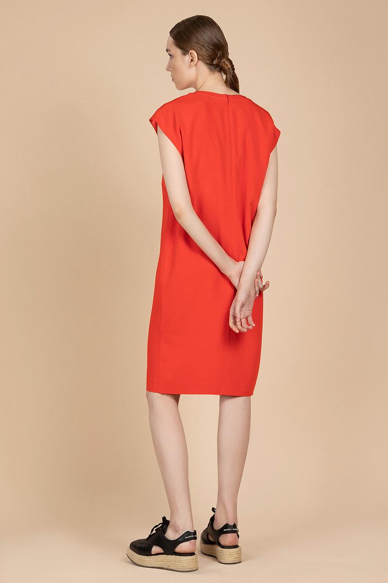 Свободное платье с короткими рукавами VASSA&Co, пол женский, цвет красный, фото №4