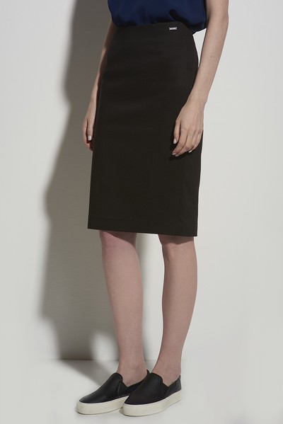 Классическая юбка черного цвета с молнией VASSA CODE, пол женский, цвет черный, фото №2