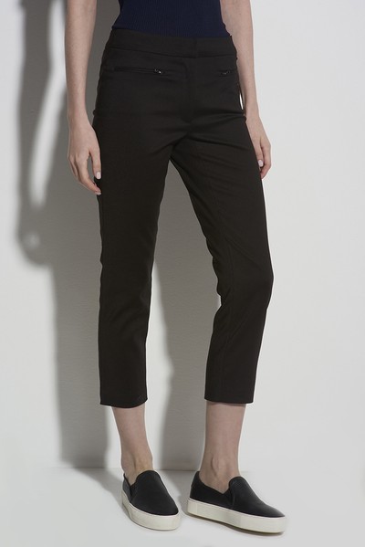 Брюки укороченные  зауженные к низу черного цвета VASSA CODE, пол женский, цвет черный, фото №[поряд