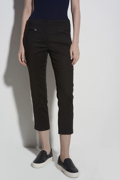 Брюки укороченные  зауженные к низу черного цвета VASSA CODE, пол женский, цвет черный, фото №[поряд