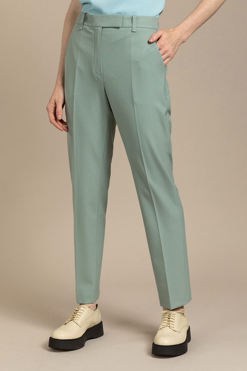 Зауженные базовые брюки VASSA&Co, пол женский, цвет хаки