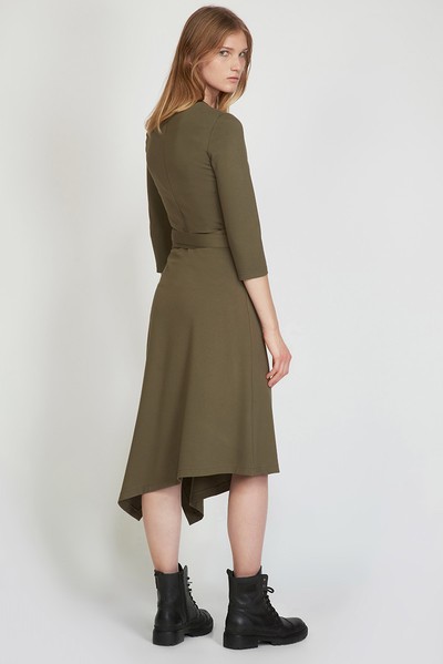 Трикотажное платье с асимметричной юбкой VASSA CODE, пол женский, цвет зеленый, фото №4
