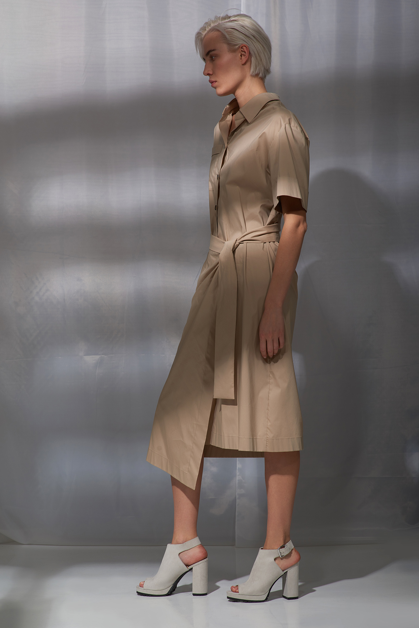 Dress VASSA&Co, пол female, цвет бежевый