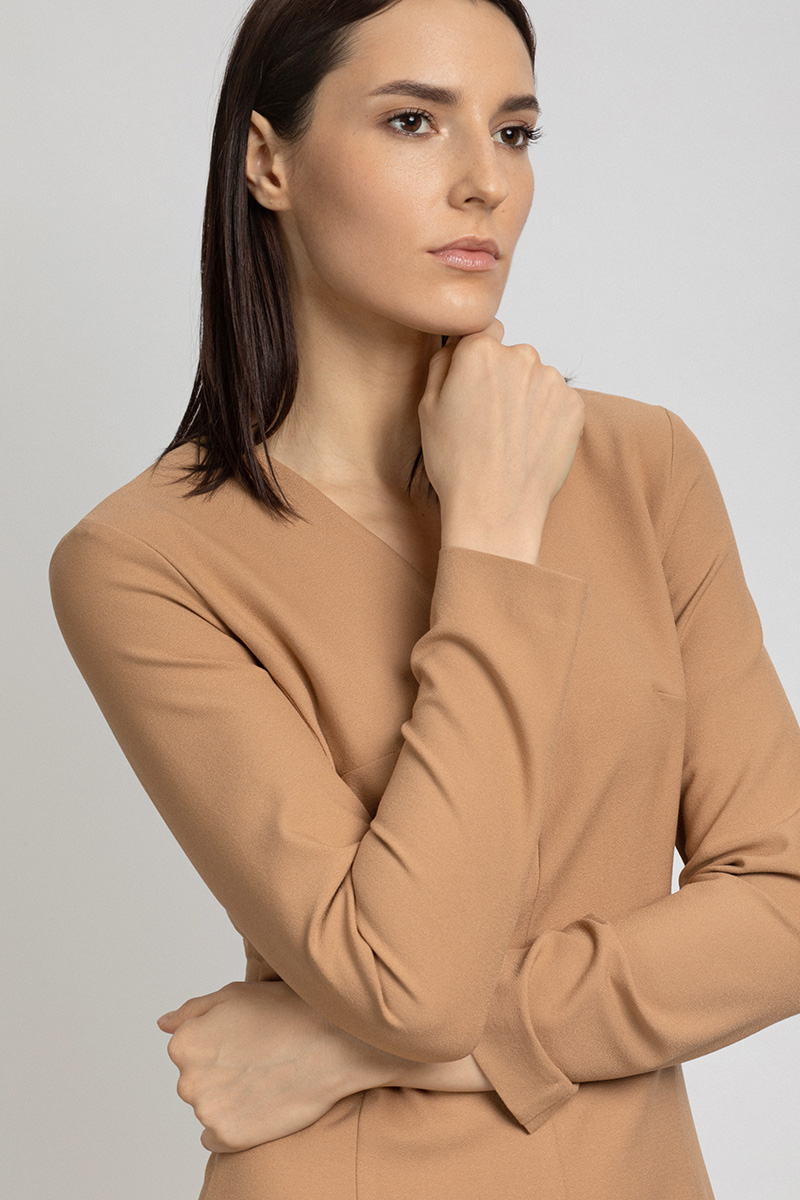 Платье с расклешенным подолом VASSA&Co, пол женский, цвет бежевый