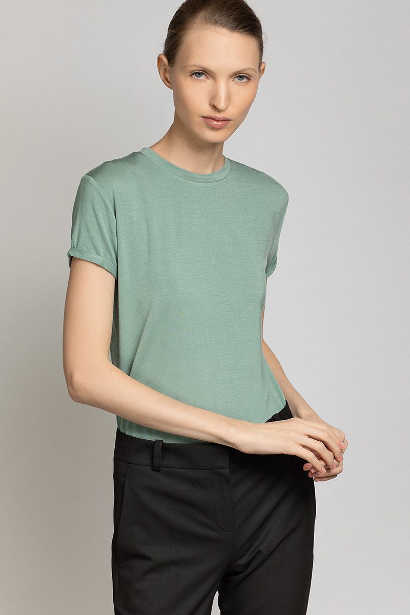Футболка женская однотонная VASSA&Co, пол женский, цвет зеленый
