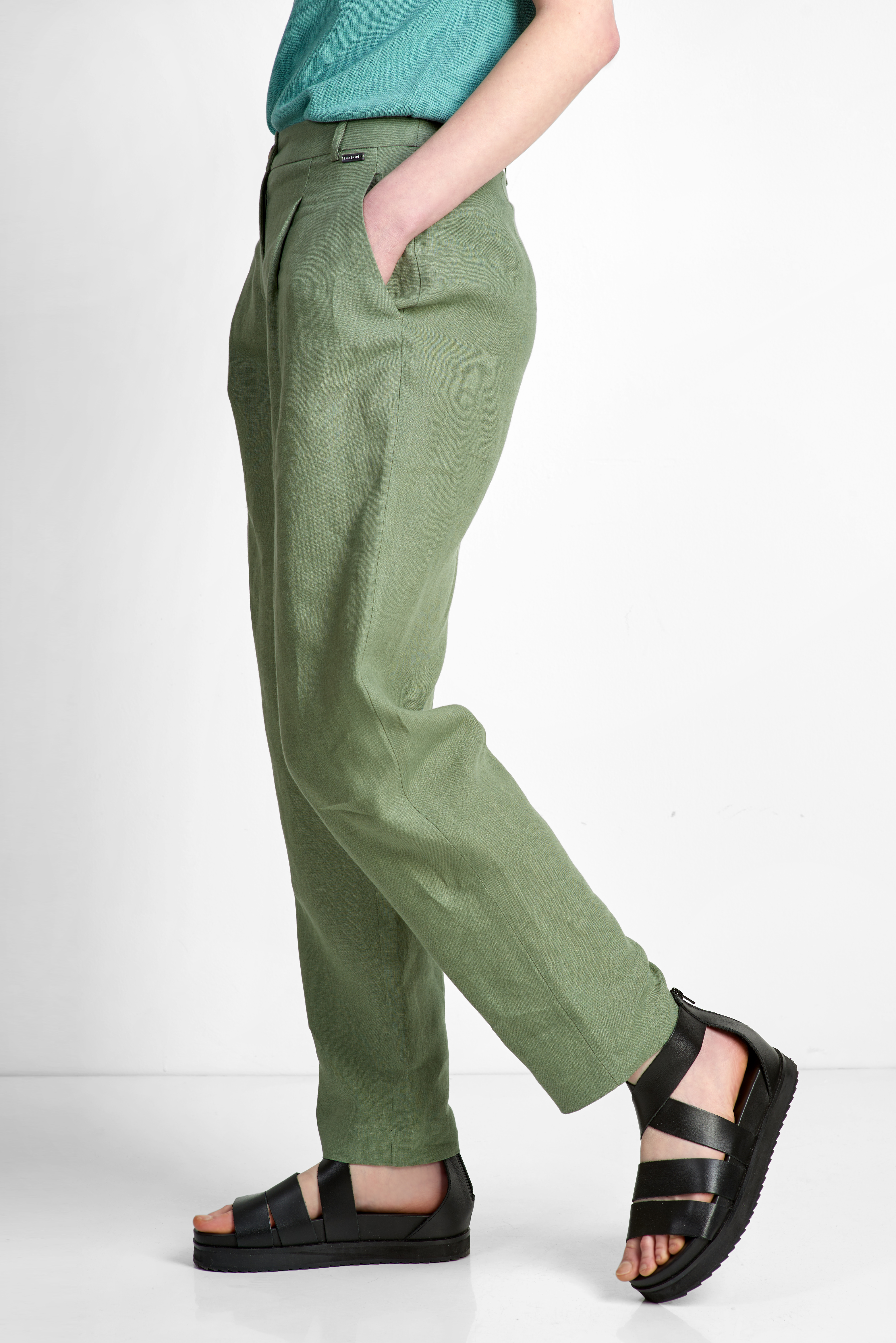 Брюки льняные VASSA CODE, пол женский, цвет зеленый