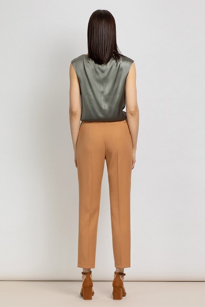 Зауженные базовые брюки VASSA&Co, пол женский, цвет бежевый, фото №3