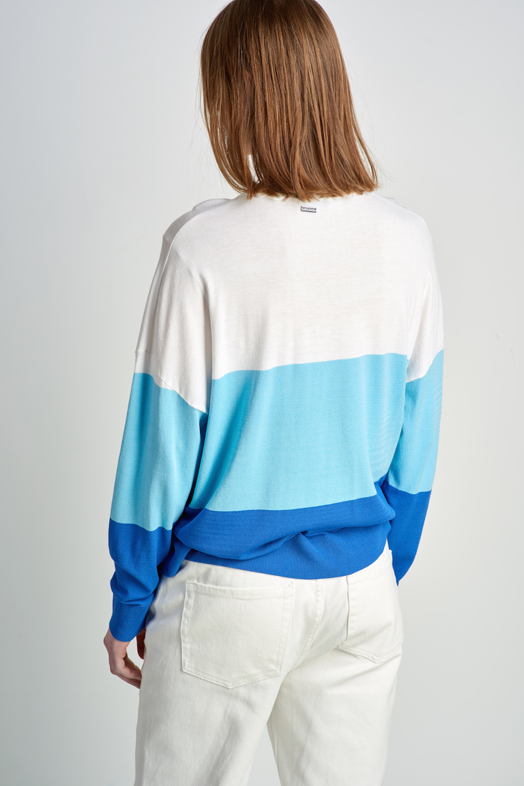 Джемпер женский VASSA CODE, пол женский, цвет синий