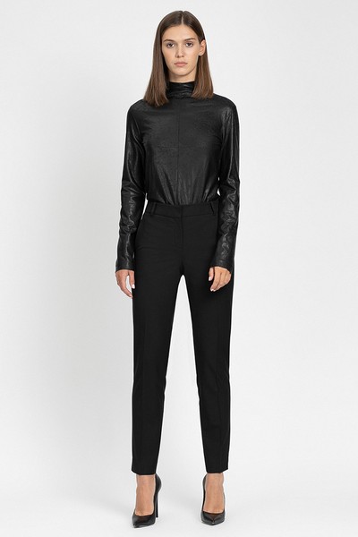 Блузка в черном цвете VASSA&Co, пол женский, цвет черный, фото №3