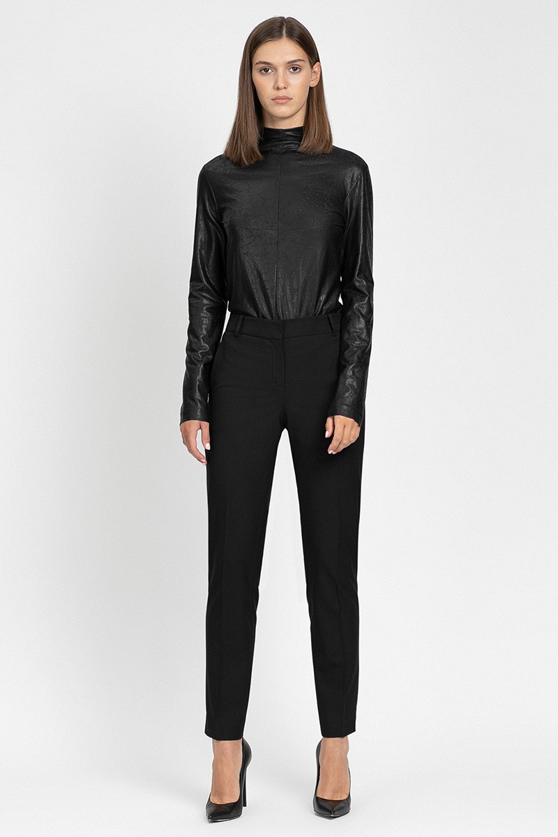 Блузка в черном цвете VASSA&Co, пол женский, цвет черный, фото №3