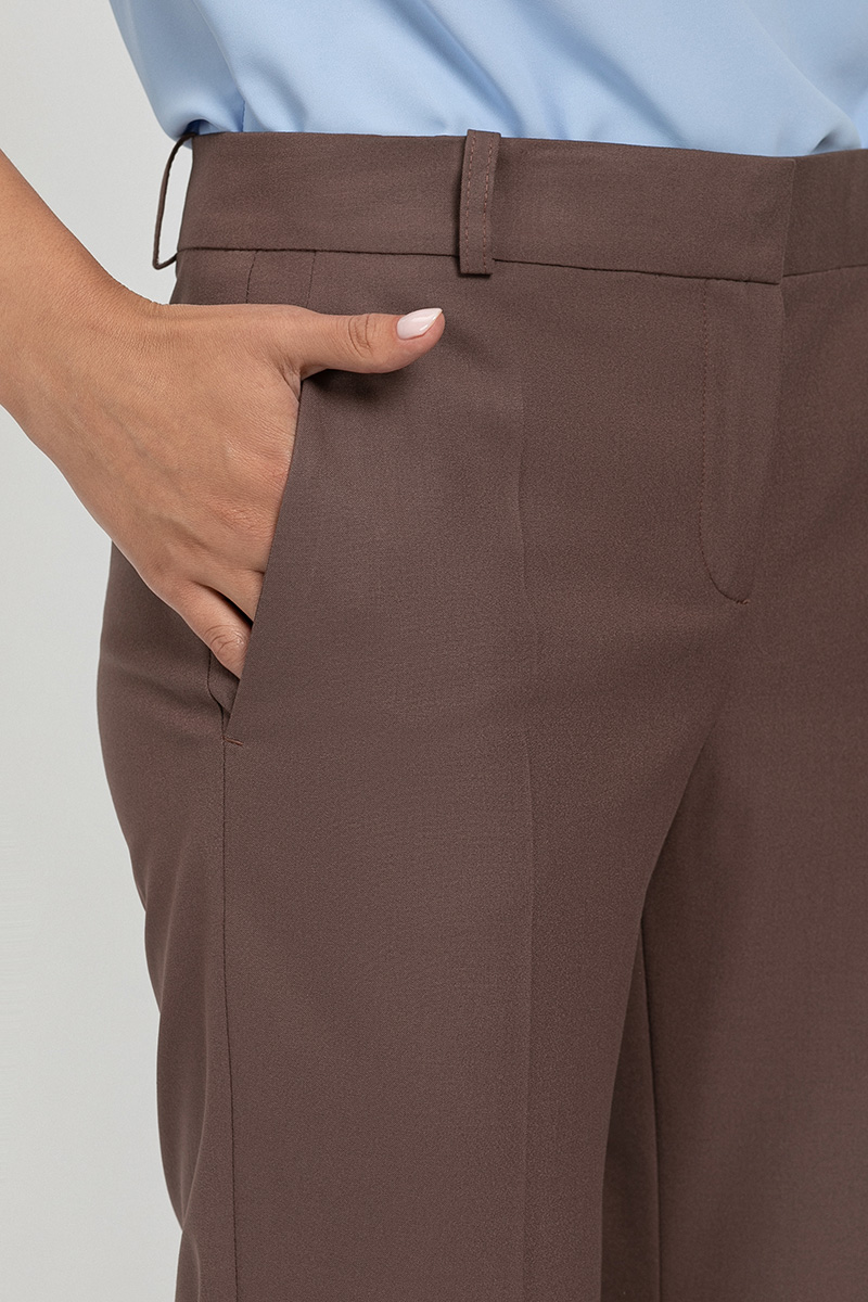 Брюки VASSA&Co, пол женский, цвет коричневый