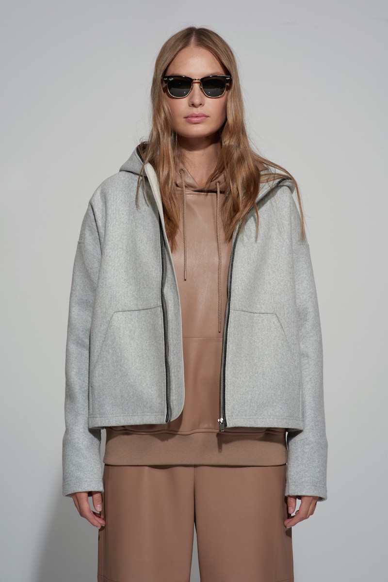 Джемпер из фланели на трикотажной основе VASSA CODE, пол женский, цвет серый, фото №2