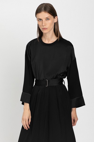 Комбинированное платье VASSA&Co, пол женский, цвет черный, фото №2