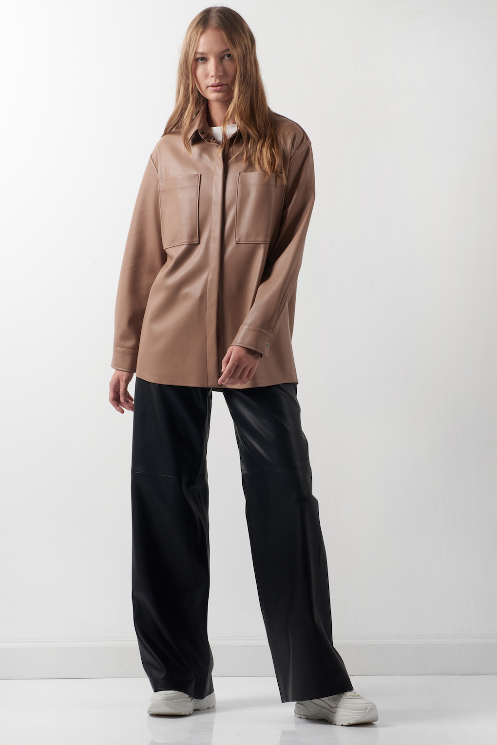 Рубашка из экокожи VASSA CODE, пол женский, цвет коричневый