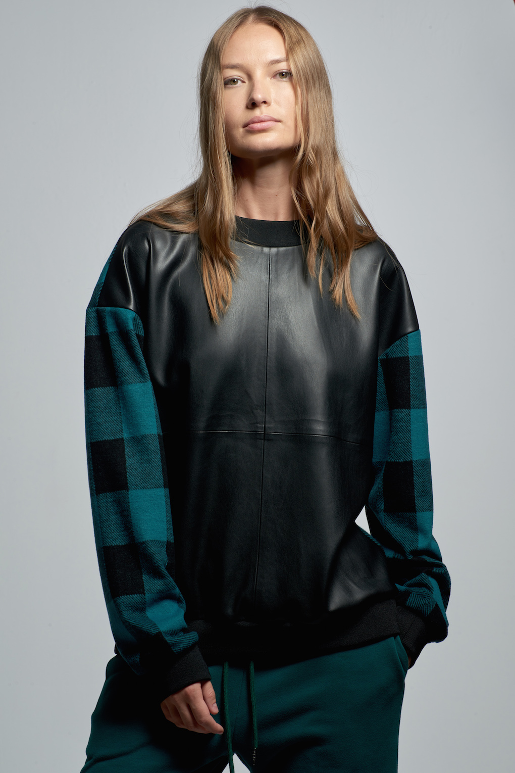 Свитшот из трикотажа и экокожи VASSA CODE, пол женский, цвет зеленый