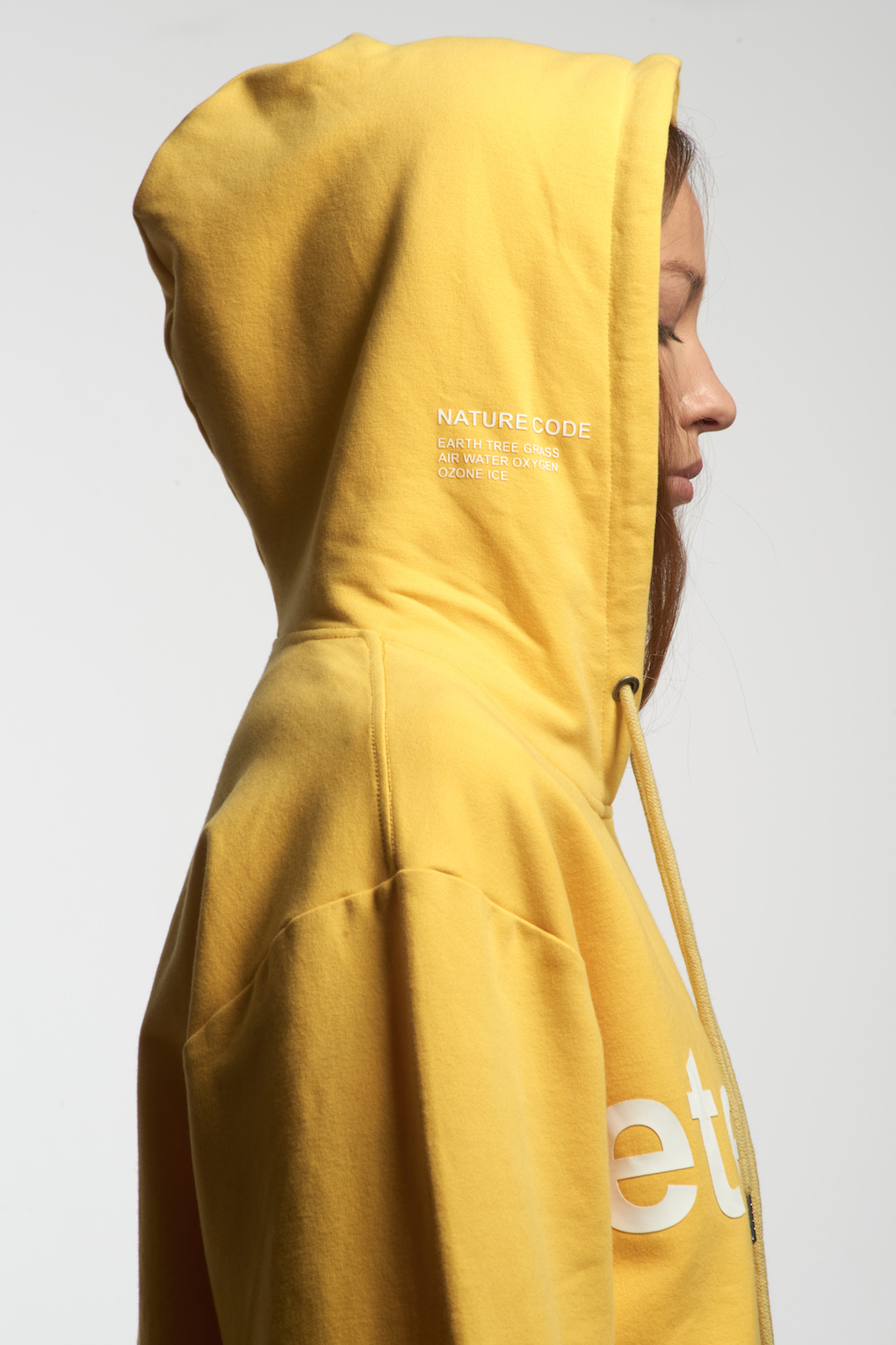 Худи с принтом VASSA CODE, пол женский, цвет желтый