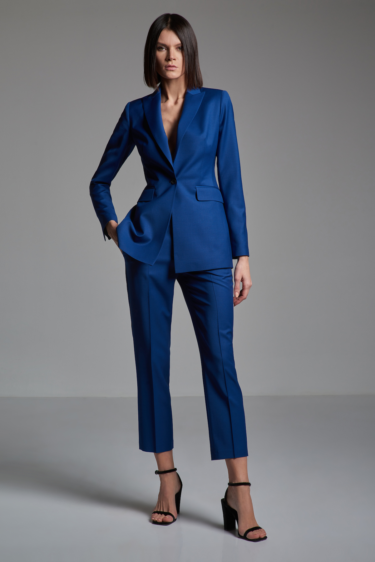 Жакет VASSA&Co, пол женский, цвет синий