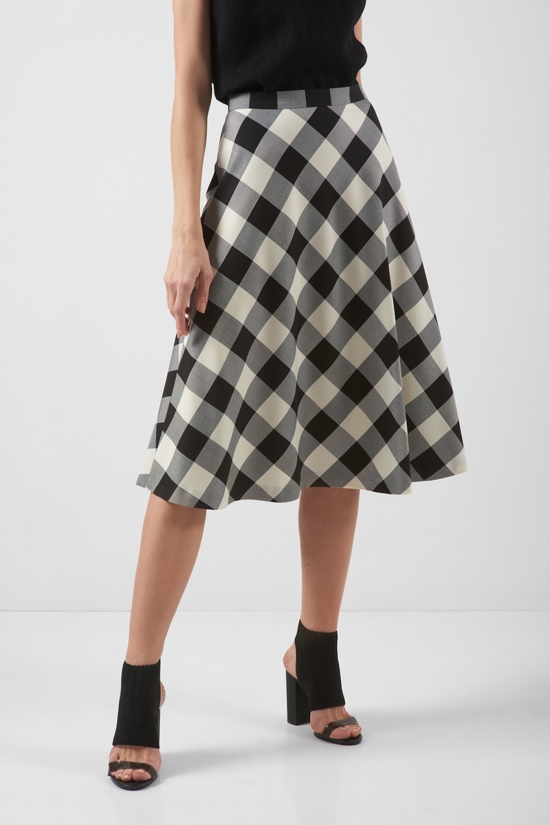 Юбка А-силуэта VASSA&Co, пол женский, цвет черный, фото №2