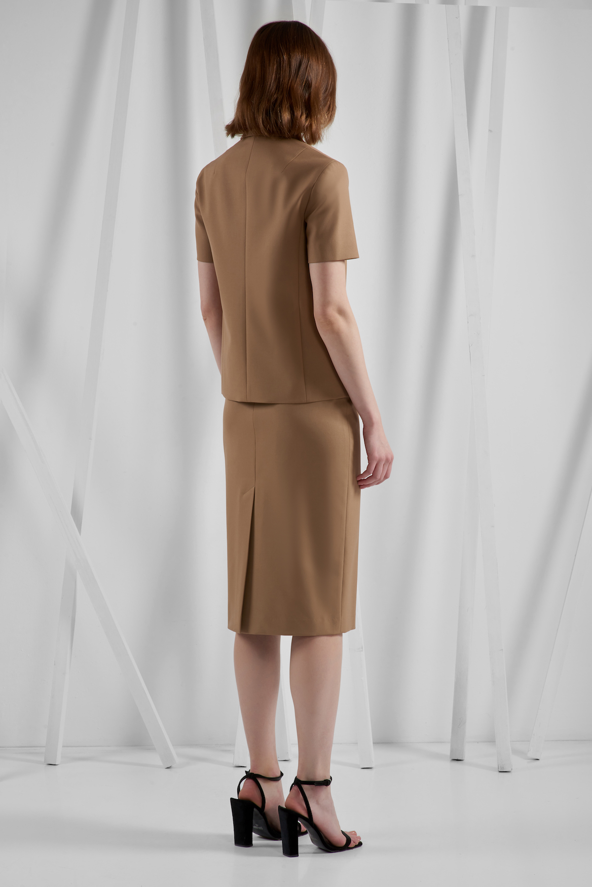 Прямой жакет с коротким рукавом VASSA&Co, пол женский, цвет коричневый, фото №4