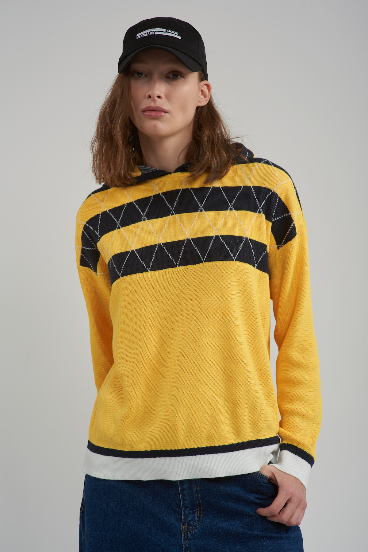 Hoodie VASSA CODE, пол female, цвет yellow