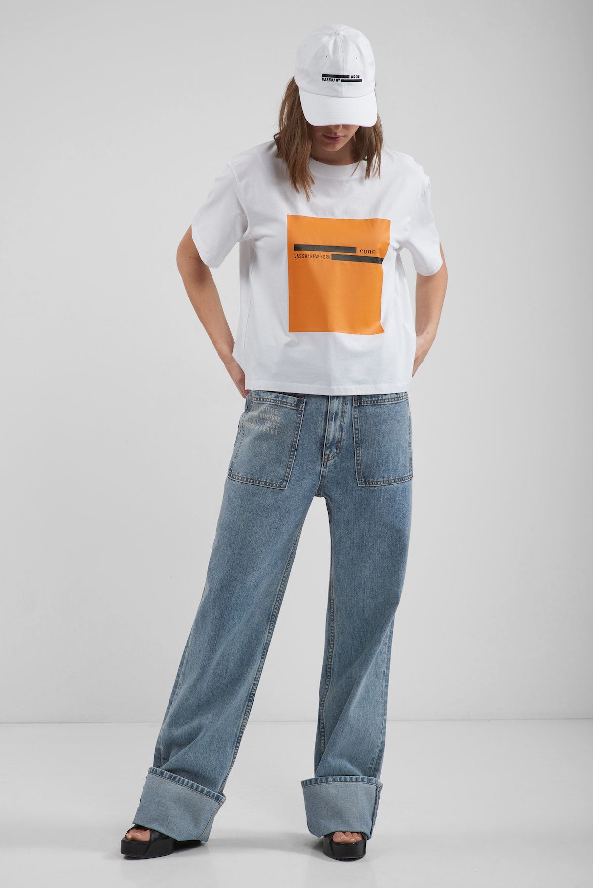 T-shirt VASSA CODE, пол female, цвет white