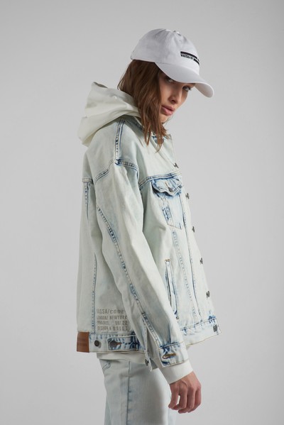 Джинсовая куртка VASSA CODE, пол женский, цвет голубой, фото №3