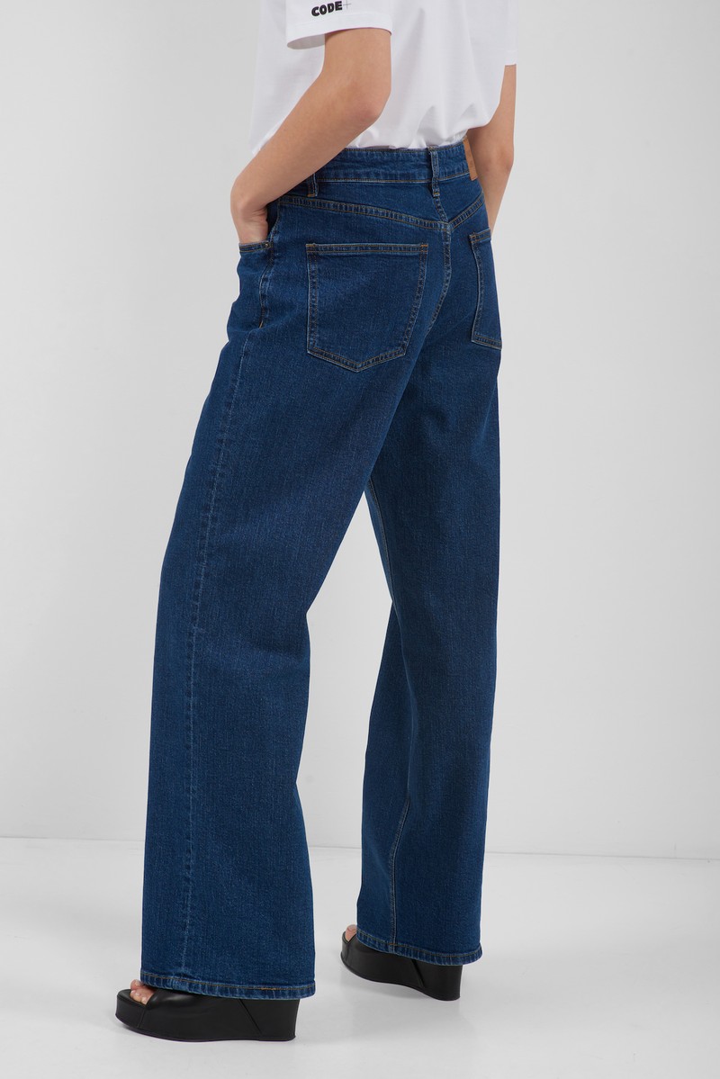 Джинсы с широкими штанинами и высокой посадкой VASSA CODE, пол женский, цвет синий, фото №3