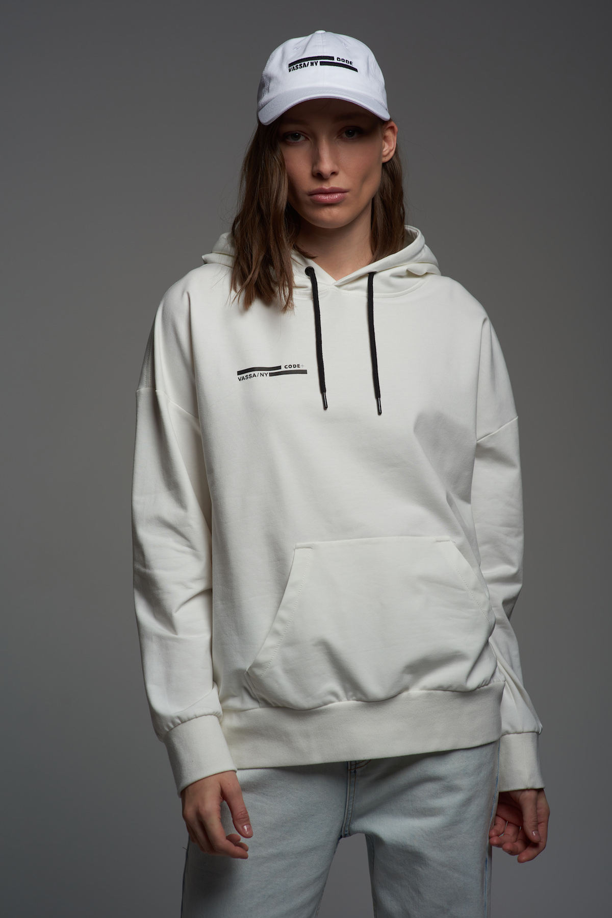Худи с принтом VASSA CODE, пол женский, цвет белый