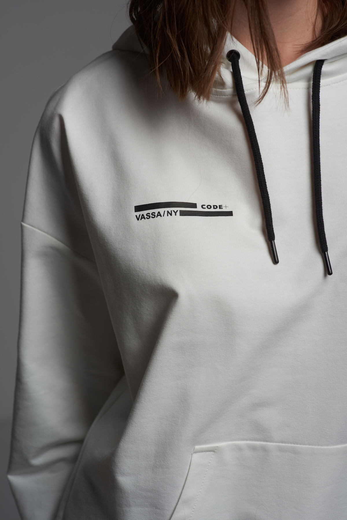 Худи с принтом VASSA CODE, пол женский, цвет белый