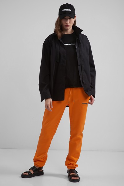 Брюки - джоггеры VASSA CODE, пол женский, цвет оранжевый, фото №2