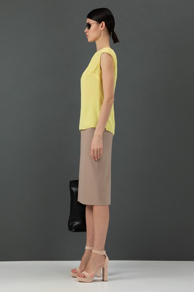 Базовая блузка с округлым воротом VASSA&Co, пол женский, цвет желтый, фото №2