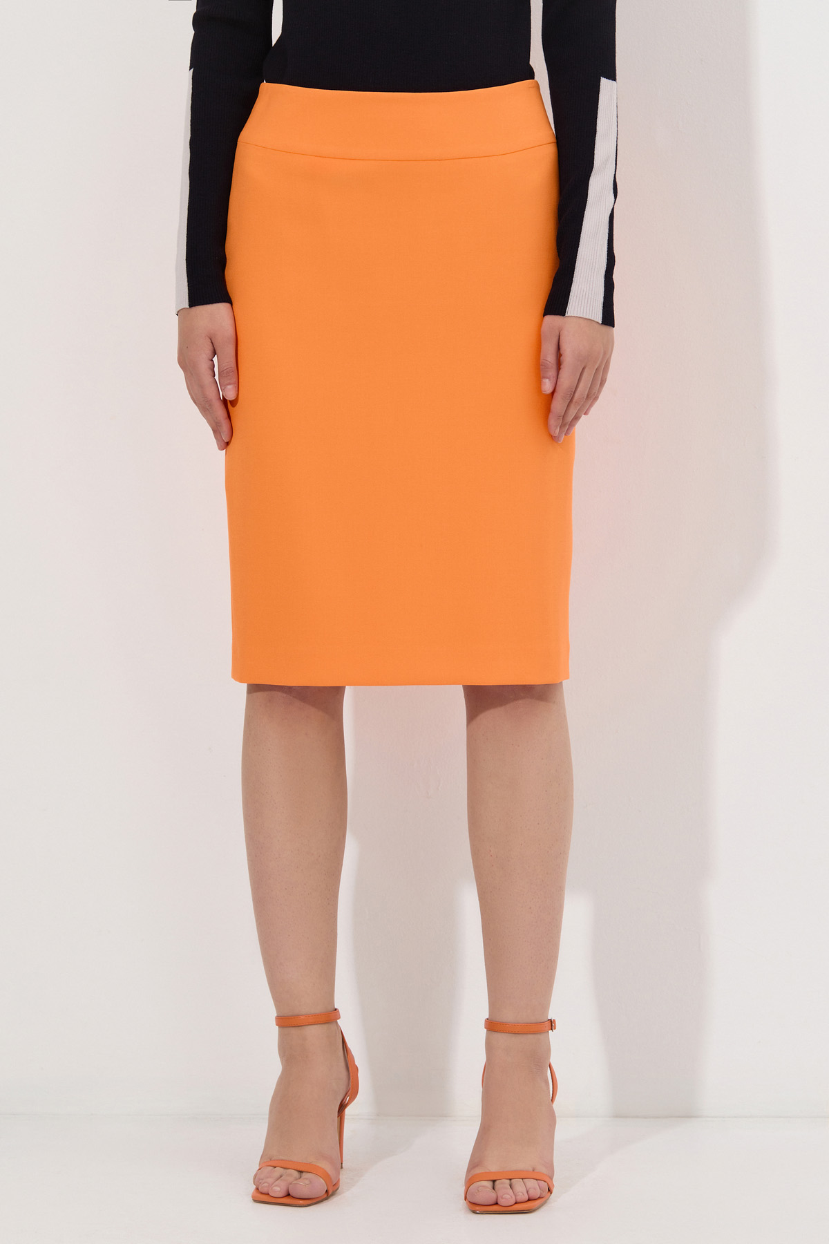 Skirt VASSA&Co, пол female, цвет orange