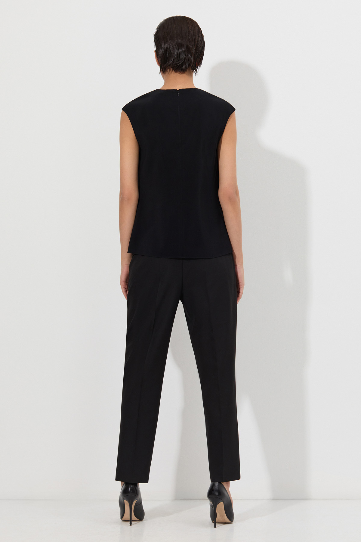 Блузка c контрастным принтом VASSA&Co, пол женский, цвет черный