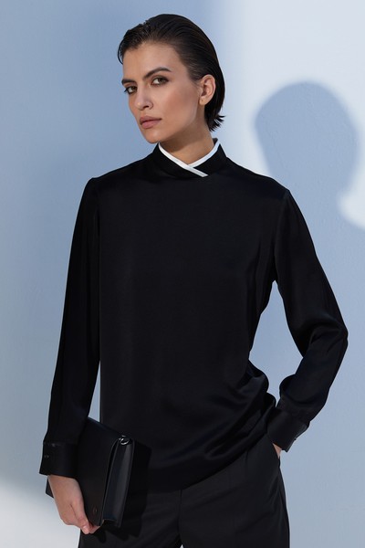 Блузка с воротником - стойкой VASSA&Co, пол женский, цвет черный, фото №2