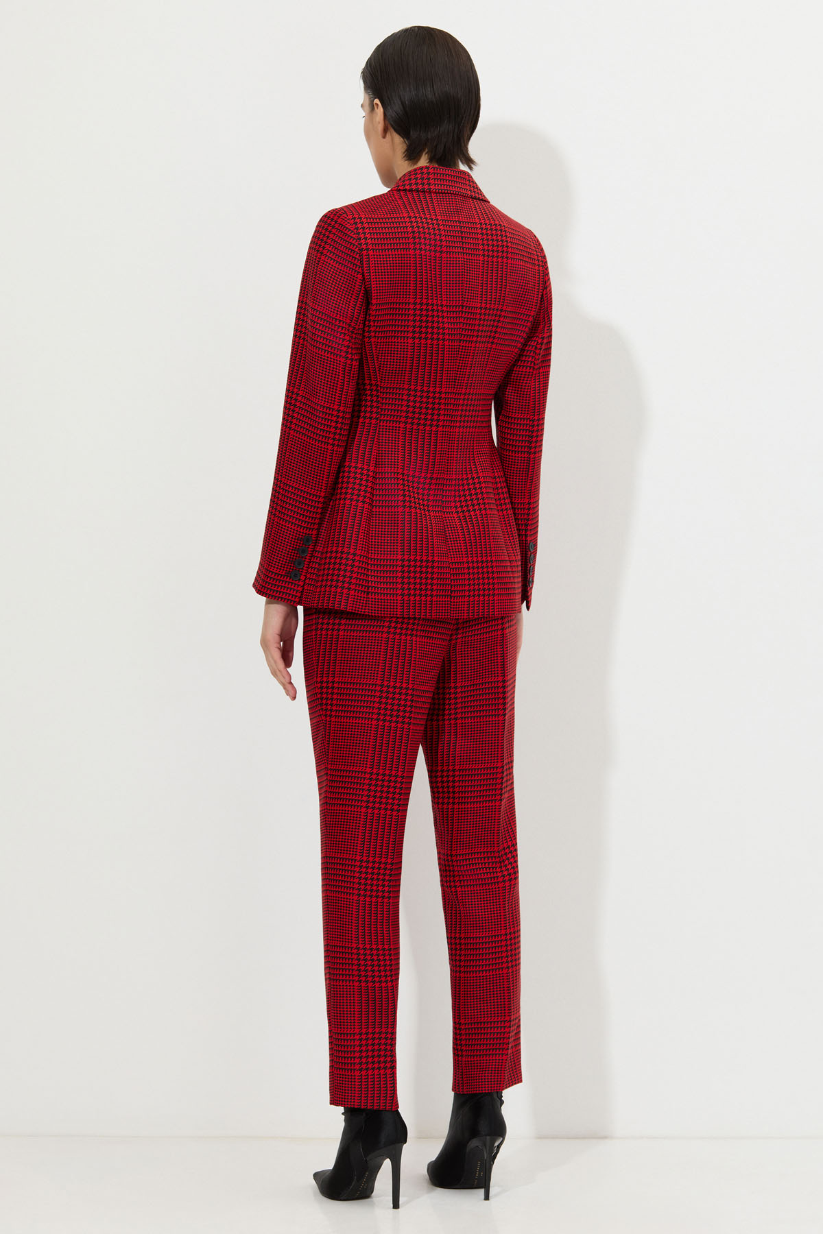 Жакет в клетку VASSA&Co, пол Женский, цвет Красный