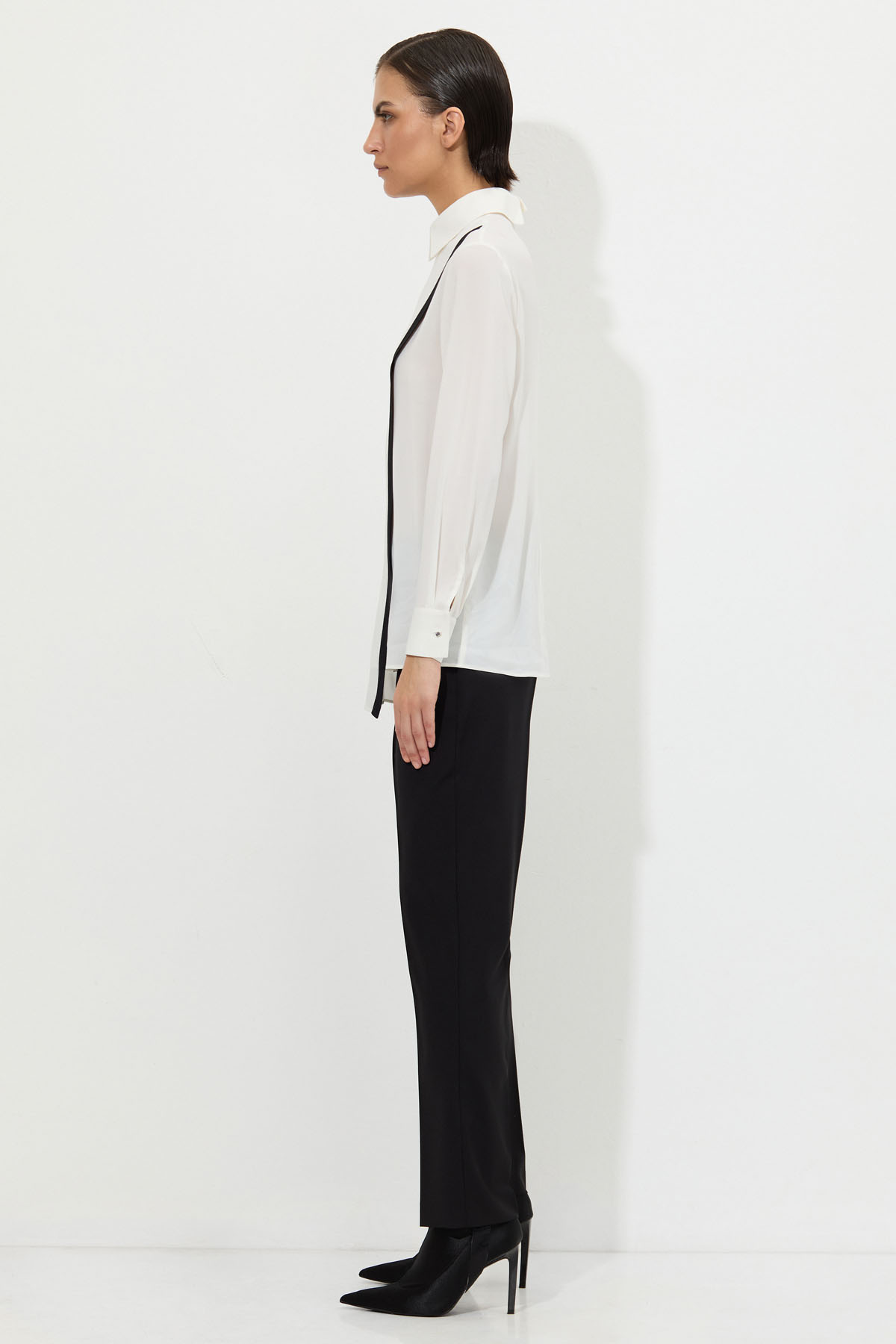 Blouse VASSA&Co, пол female, цвет White