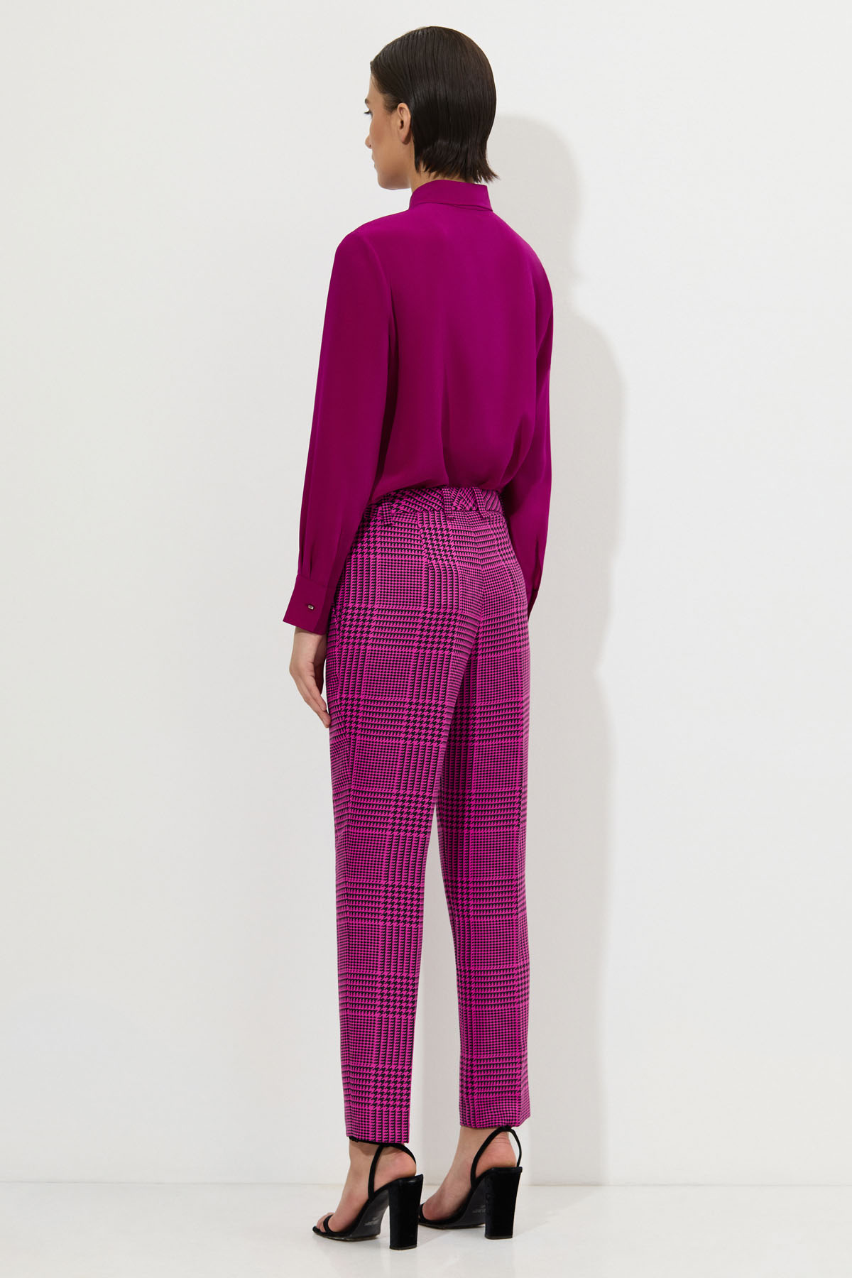 Брюки VASSA&Co, пол женский, цвет розовый