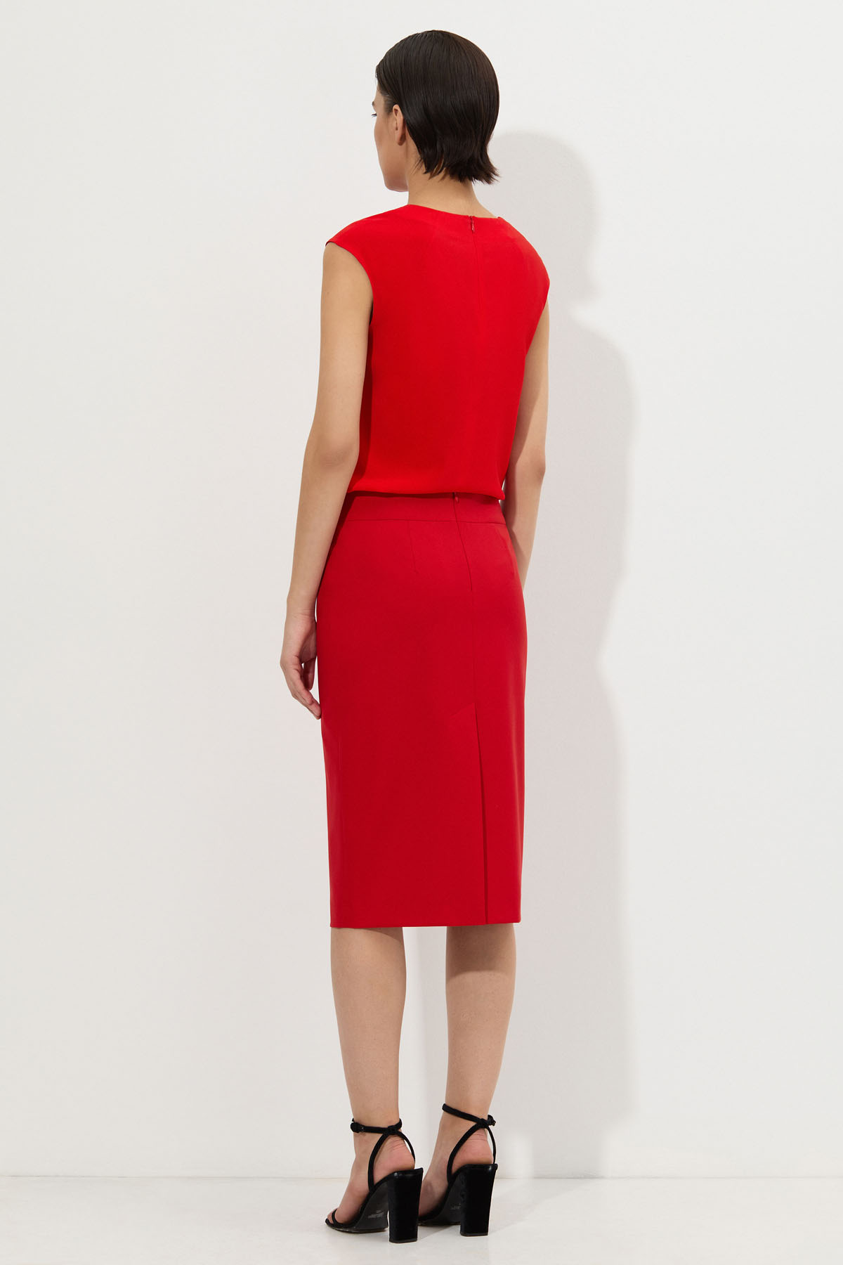 Юбка-карандаш VASSA&Co, пол женский, цвет красный