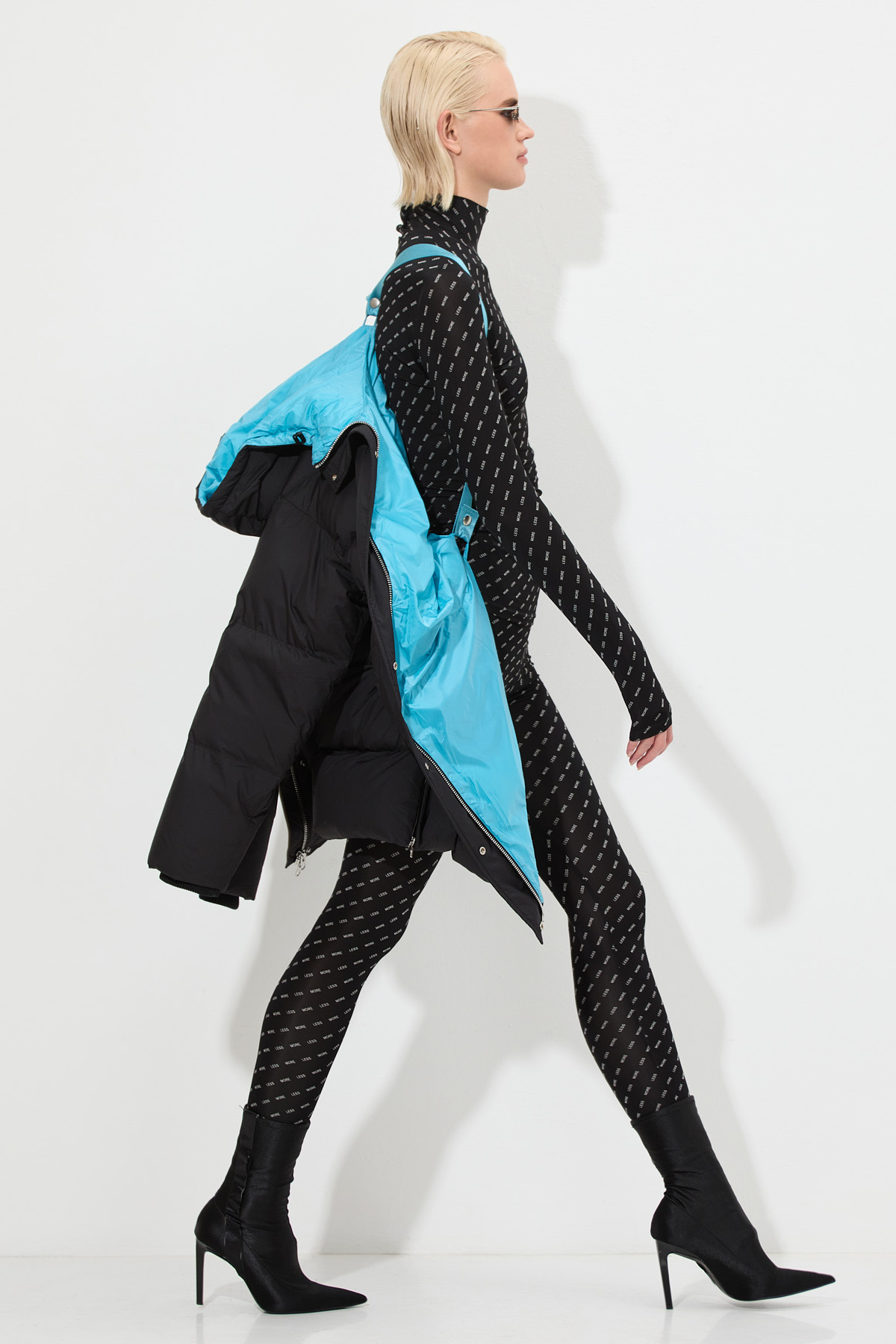 Coat VASSA&Co, пол female, цвет black