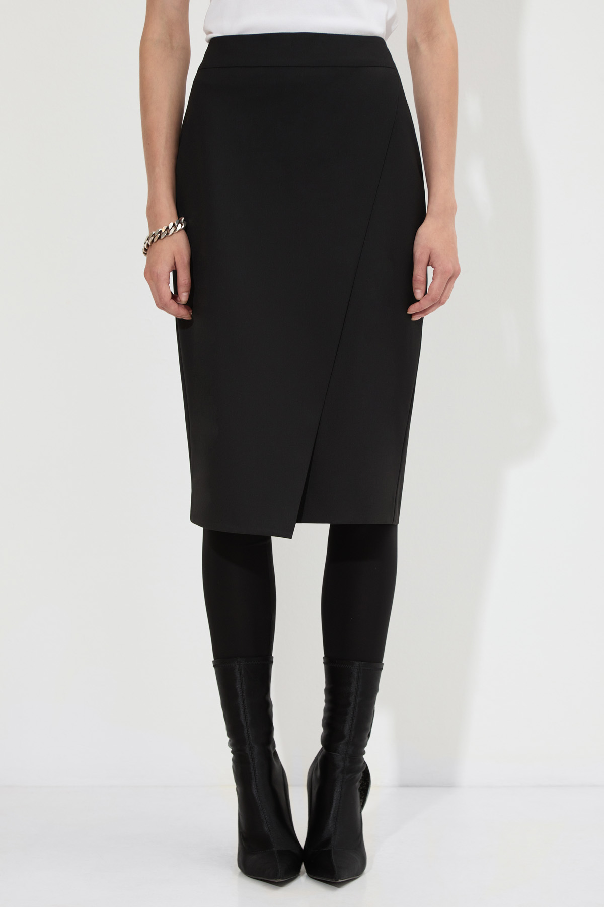 Юбка с имитацией запаха VASSA&Co, пол женский, цвет черный