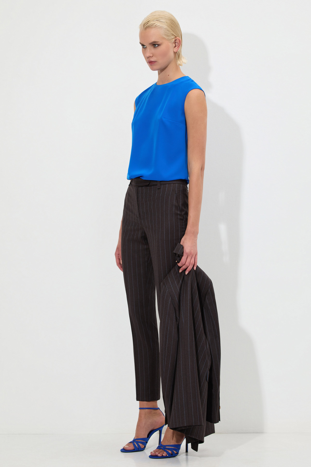 Брюки из 100% шерсти VASSA&Co, пол женский, цвет коричневый