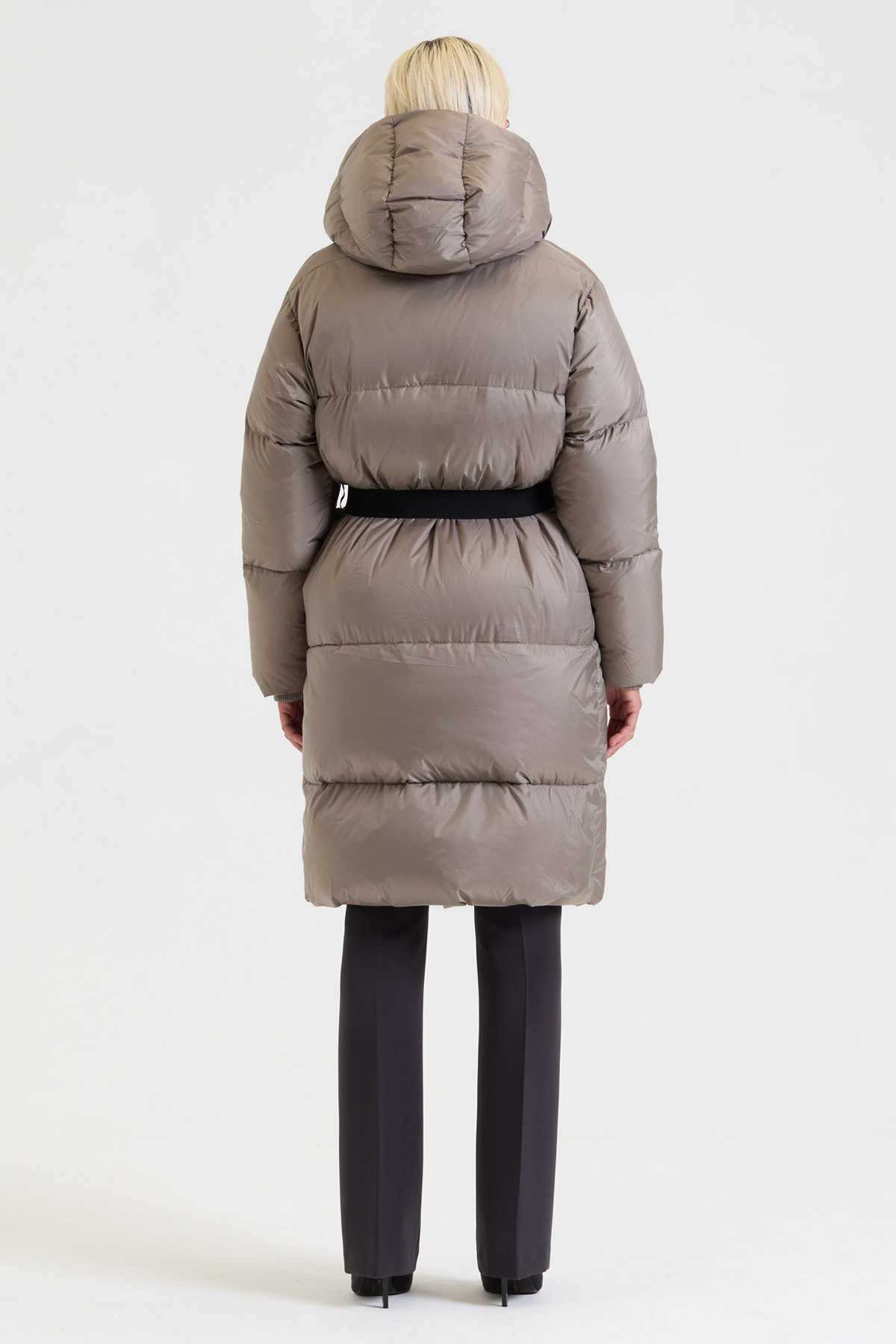 Пуховик со съемным поясом VASSA&Co, пол женский, цвет коричневый