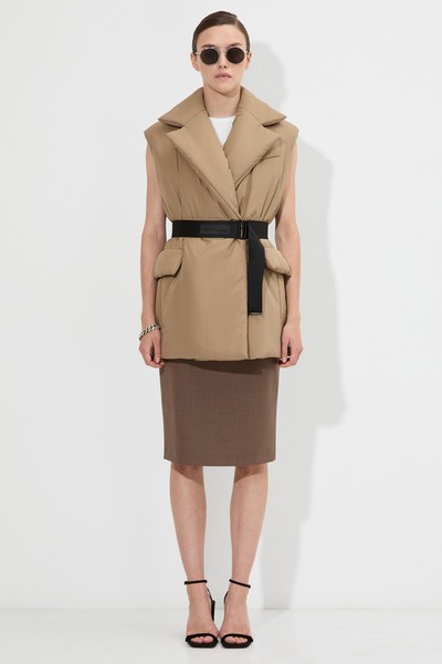 Жилет с контрастным поясом VASSA&Co, пол женский, цвет бежевый, фото №2