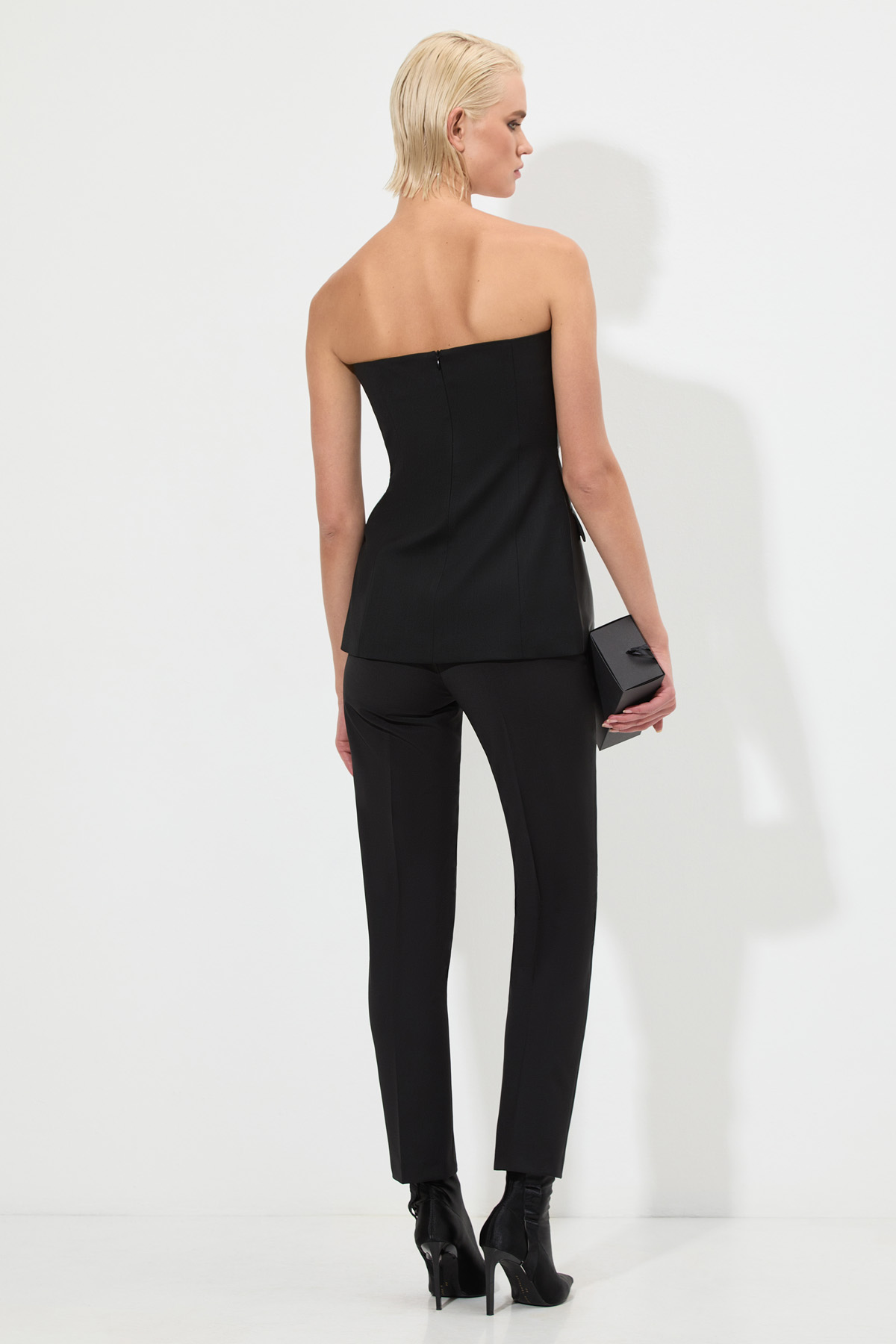 Жилет-корсет VASSA&Co, пол женский, цвет черный