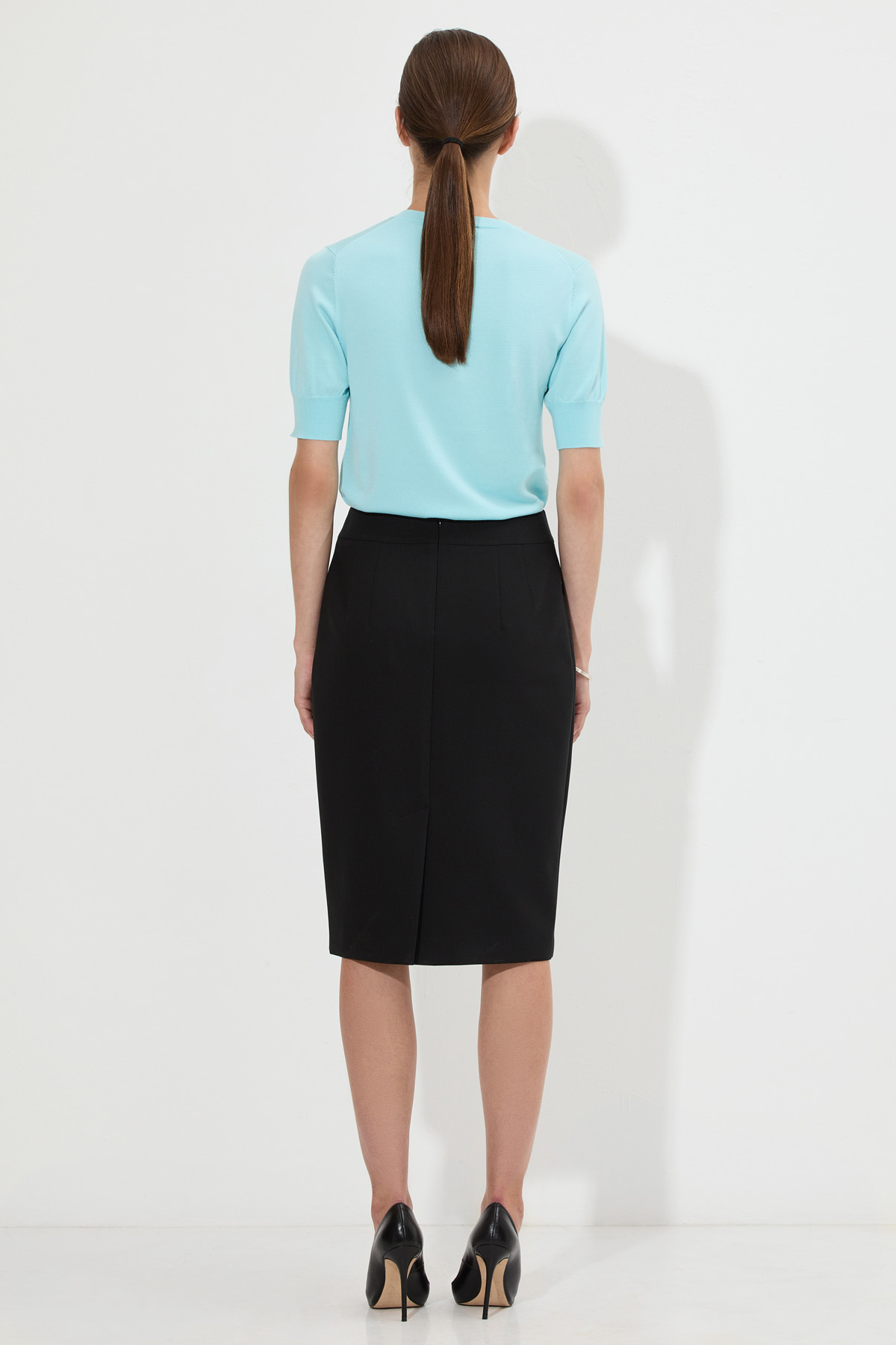 Базовый джемпер VASSA&Co, пол женский, цвет синий