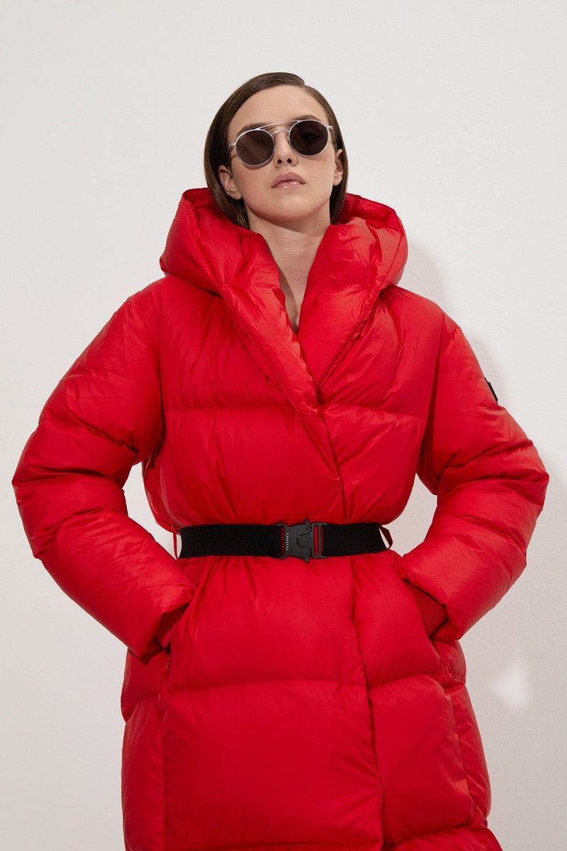 Пуховик VASSA&Co, пол женский, цвет красный, фото №2
