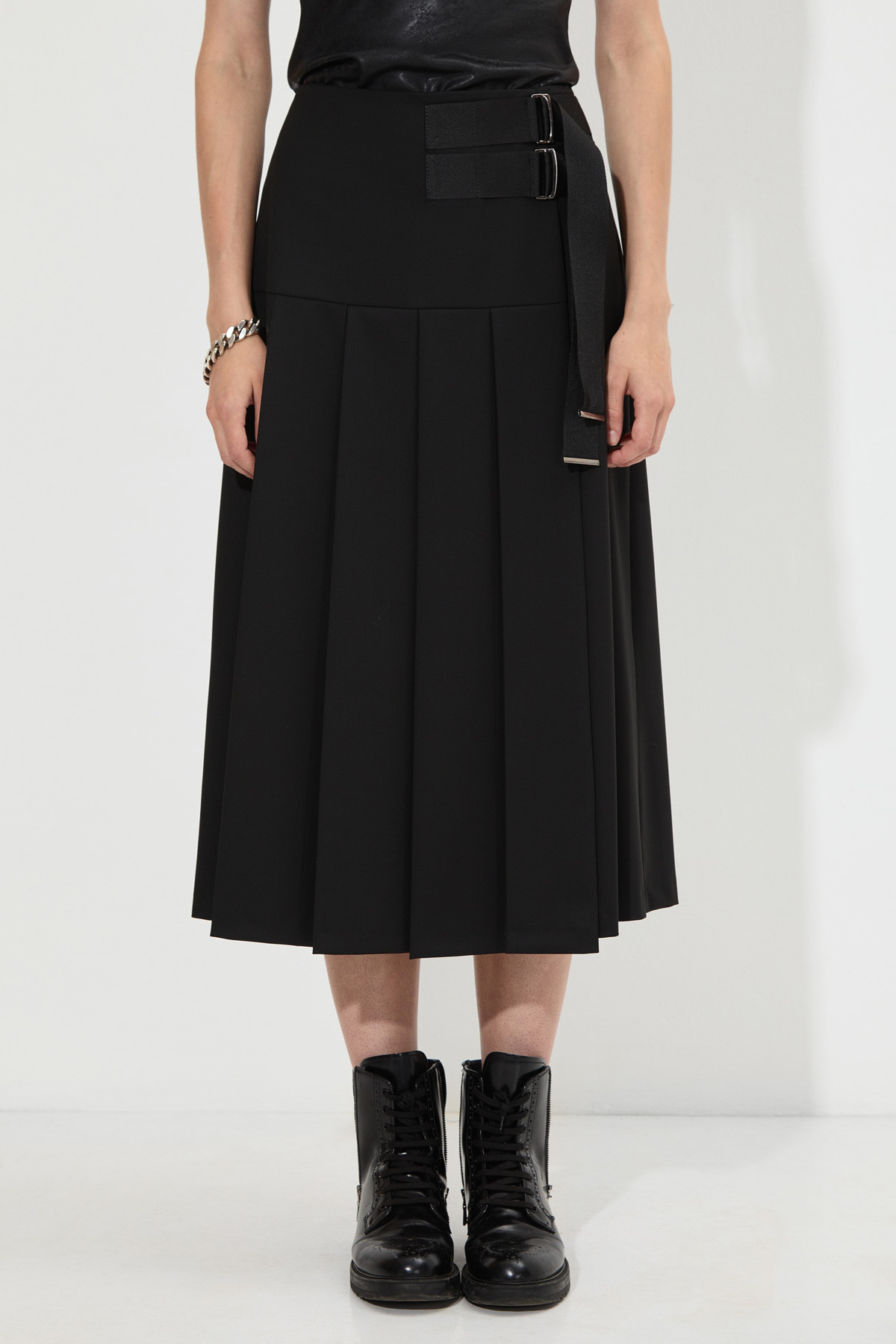 Юбка с запахом VASSA&Co, пол женский, цвет черный